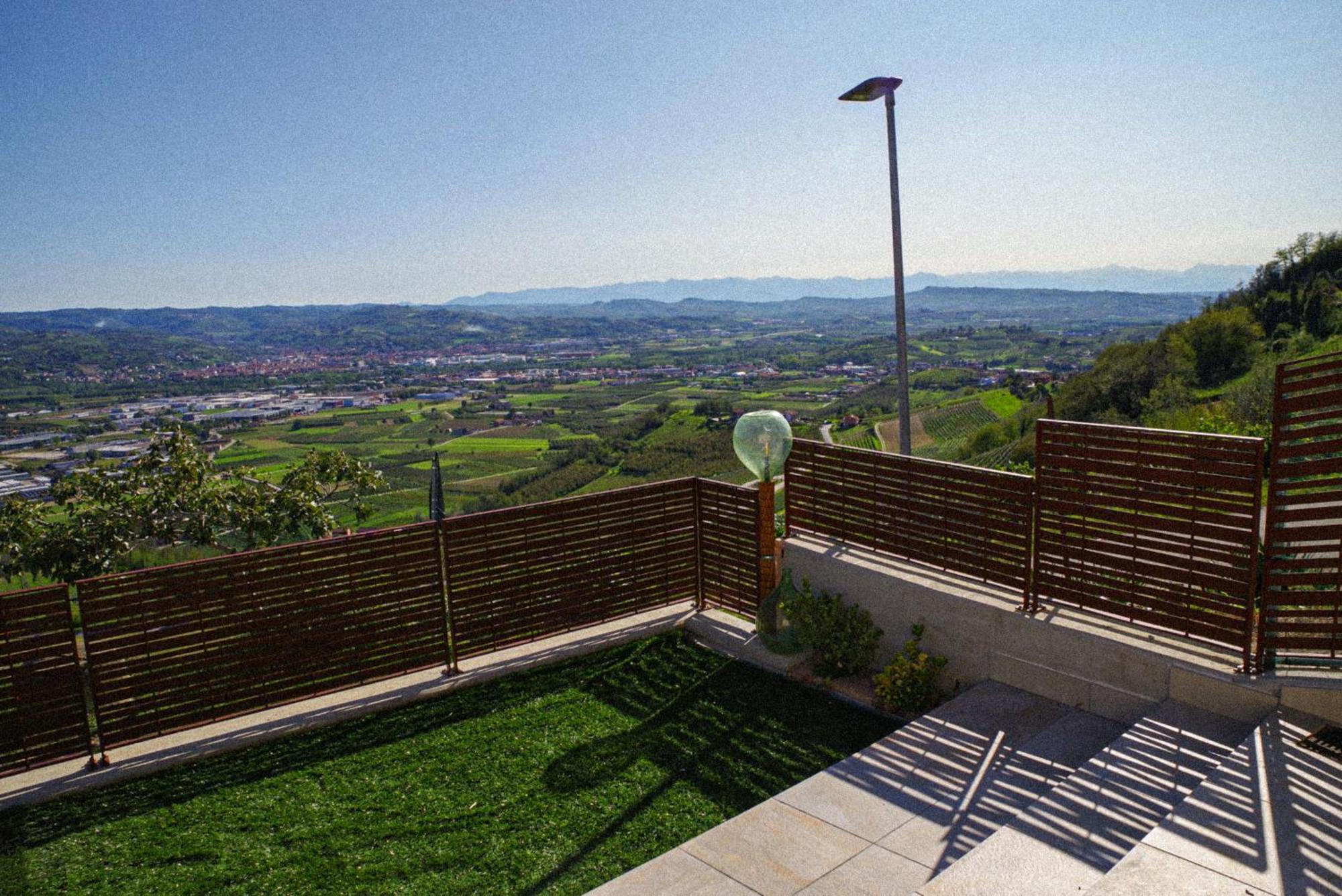 Vista Langhe - Cerratohouses Guarene Exterior photo